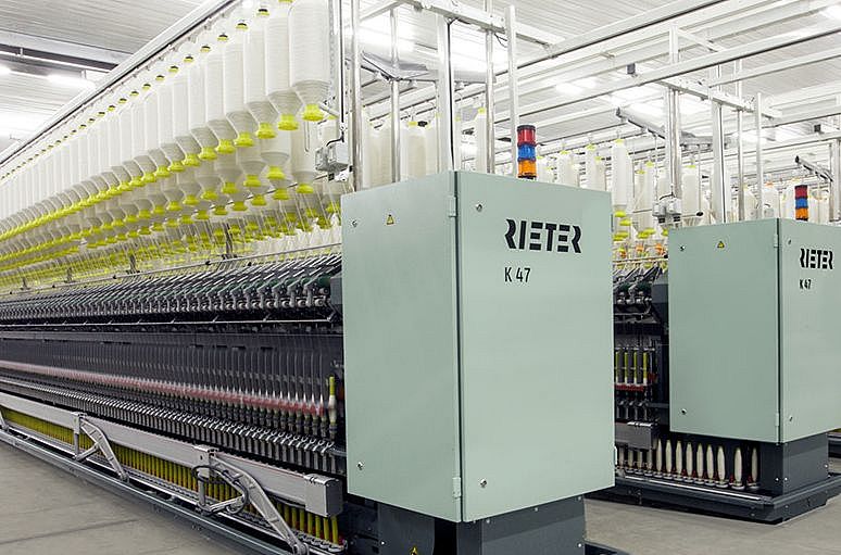 Kompakt iplik makinası K 47 – birden fazla K 47 makinasının bulunduğu eğirme odası