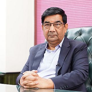 Muhammad Sadiq, Nishat Mills Technischer Direktor