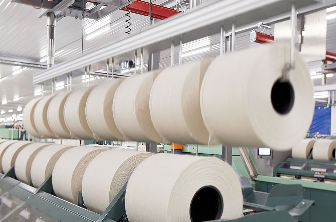 Tam otomatik vatka taşıma sistemi SERVOlap E 26