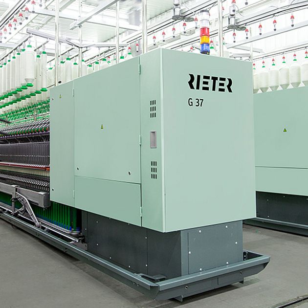 环锭细纱机G 37 – 配备数台G 37的纺纱车间