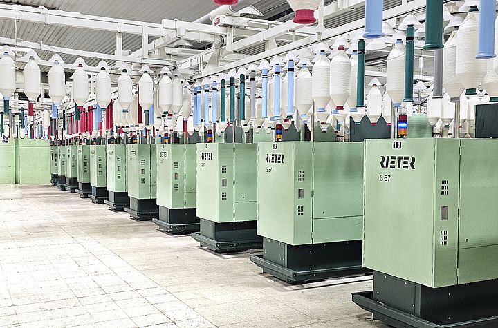 G 37 ring spinning machine at Zagis Spinning Mill, Mexico