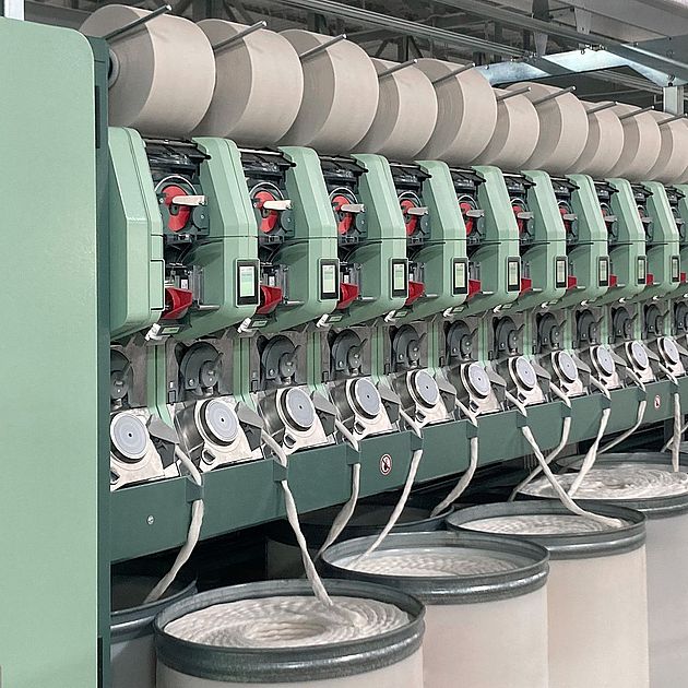 Vollautomatische Rotorspinnmaschine R 70