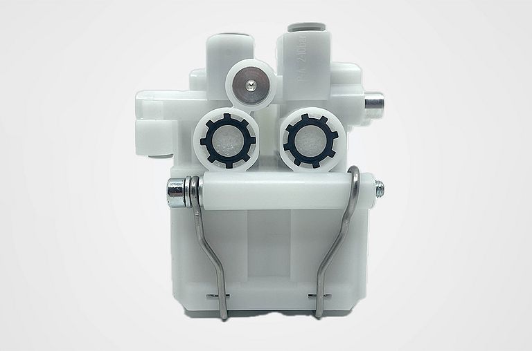 Winding splicing valve block improves the process reliability during splicing