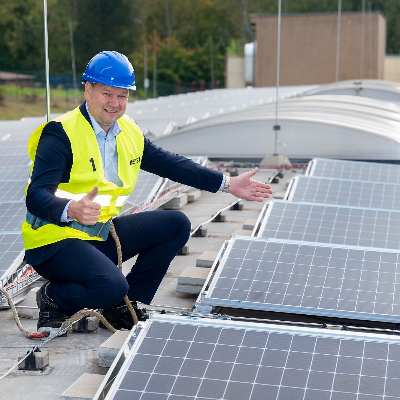 Pavel Kubicek, Head of Operations, Rieter CZ, presents the latest photovoltaic system at the Ústí nad Orlicí location in the Czech Republic.