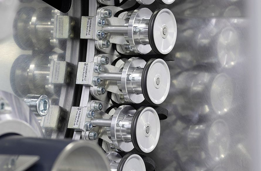 Barmag's semi-automated winding machine WINGS POY 2.0