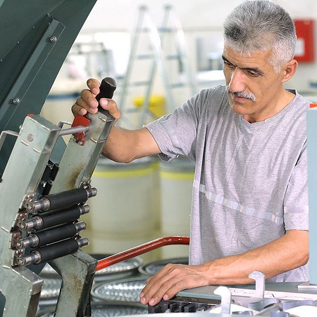 Aufrüstung und Nachrüstung Service