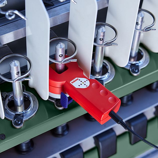 Bräcker ring centering device in use