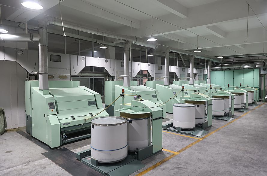 Card C 77 at Jiangyin Haoshun Textile, China