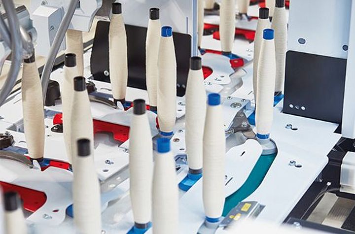 Multilink and Multilot material flow configuration