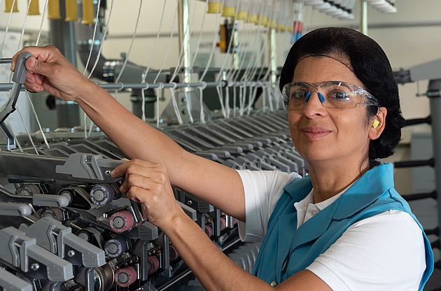 Spinning mill operator 