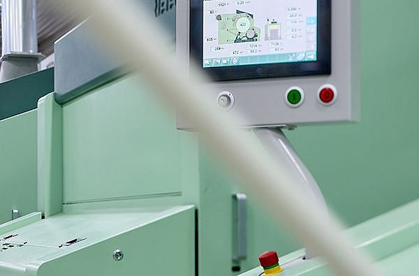 Yüksek Performanslı C 81 Tarak Makinası