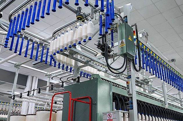 Roving frame F 37 bobbin transfer station