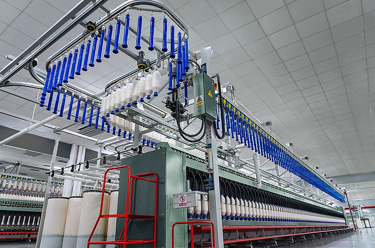 Roving frame F 37 bobbin transfer station