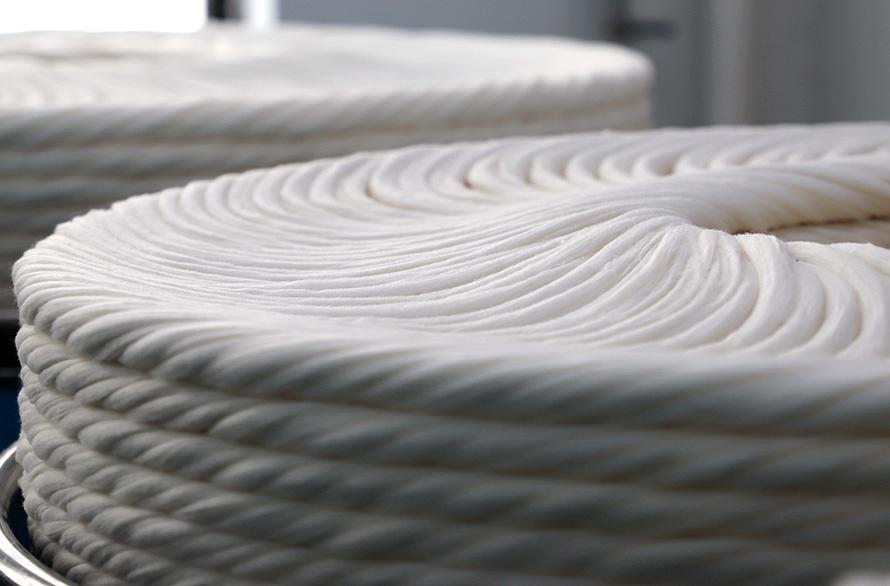 While running at this high speed, the machine produces sliver with consistent quality.